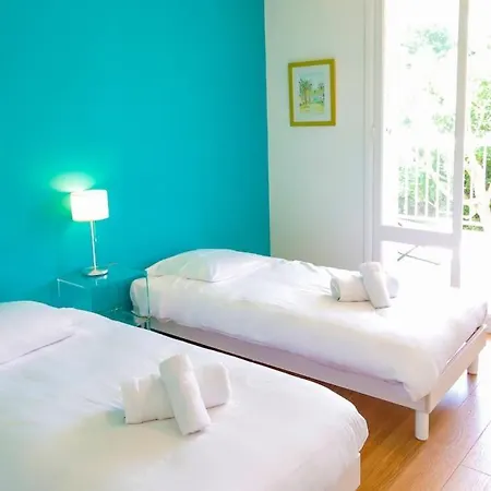 Splendide De 75m2 Avec Place De Parking A Inclus Apartmán
